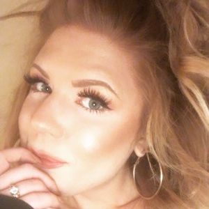 Meet your Posher, Heidi